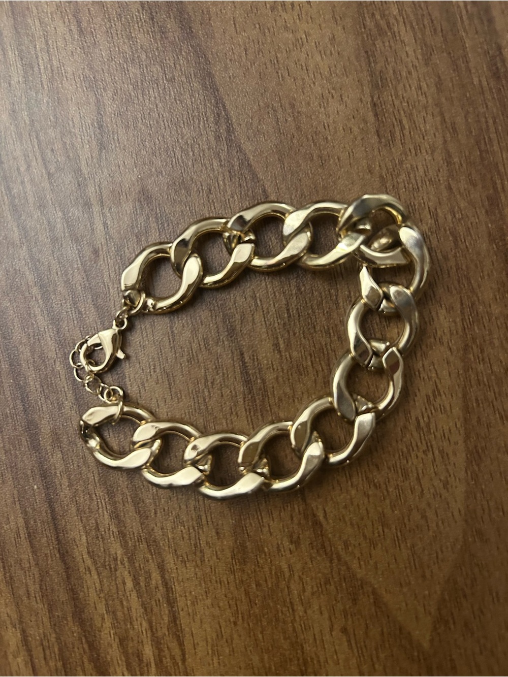 Forever 21 Shiny Gold Chunky Chain Bracelet
